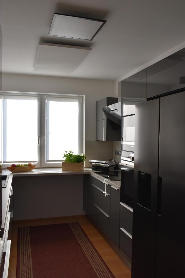 Holiday Home Znojmo W/ Wellness & Wine Kültér fotó