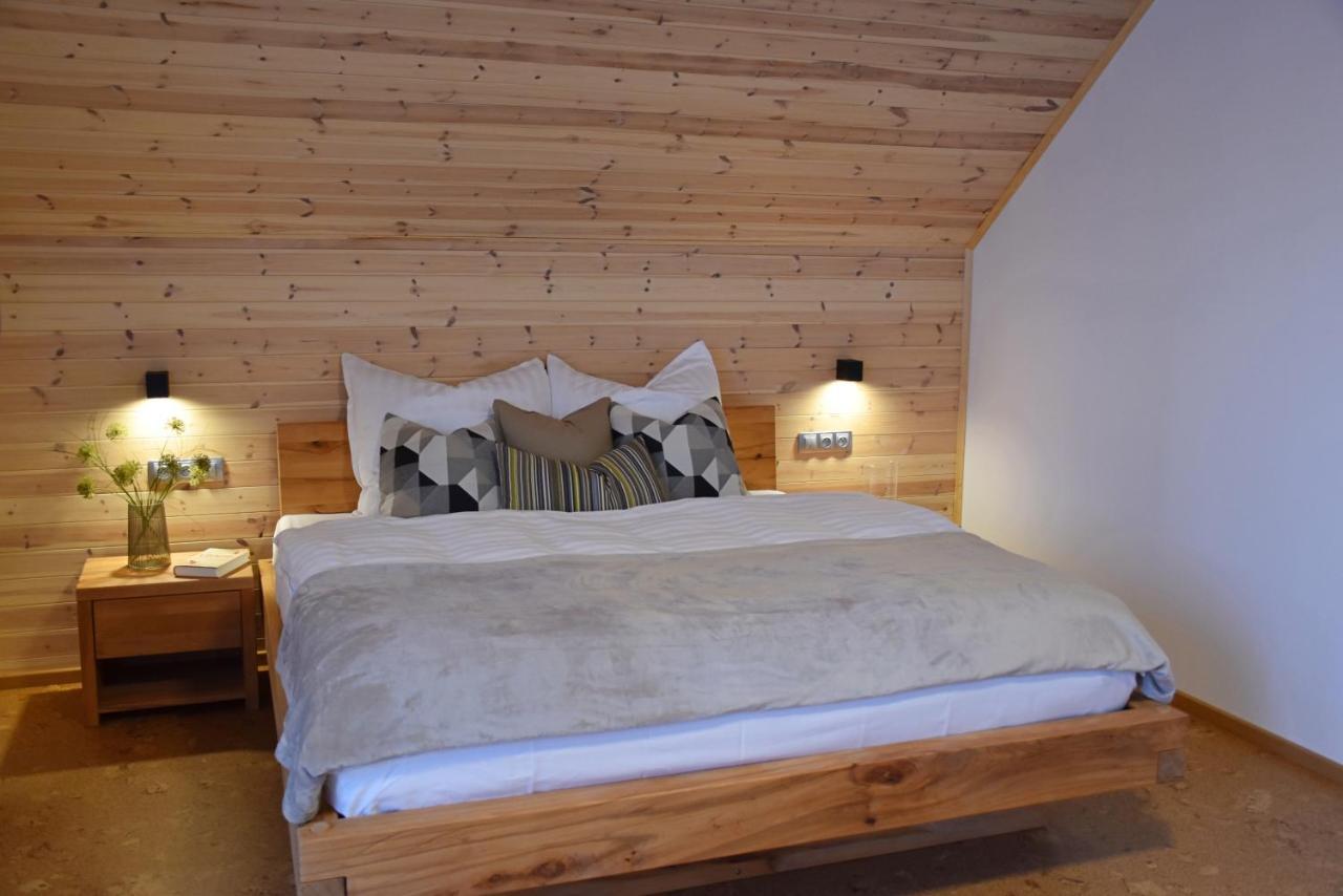 Holiday Home Znojmo W/ Wellness & Wine Kültér fotó